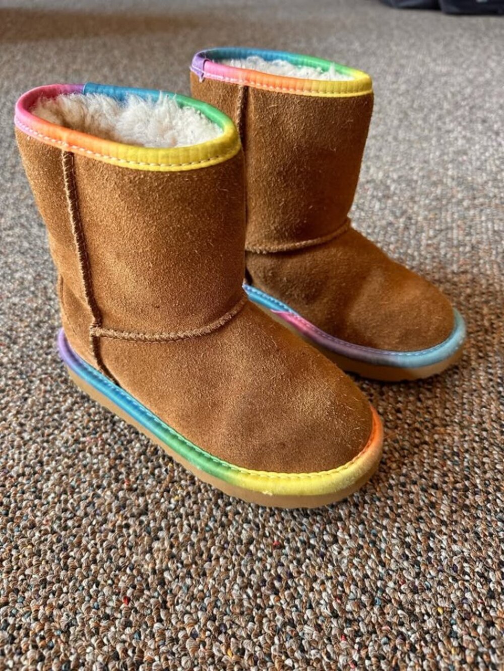 Ugg rainbow kids 11